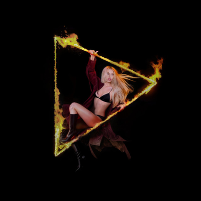 Ava Max – Wet, Hot American Dream